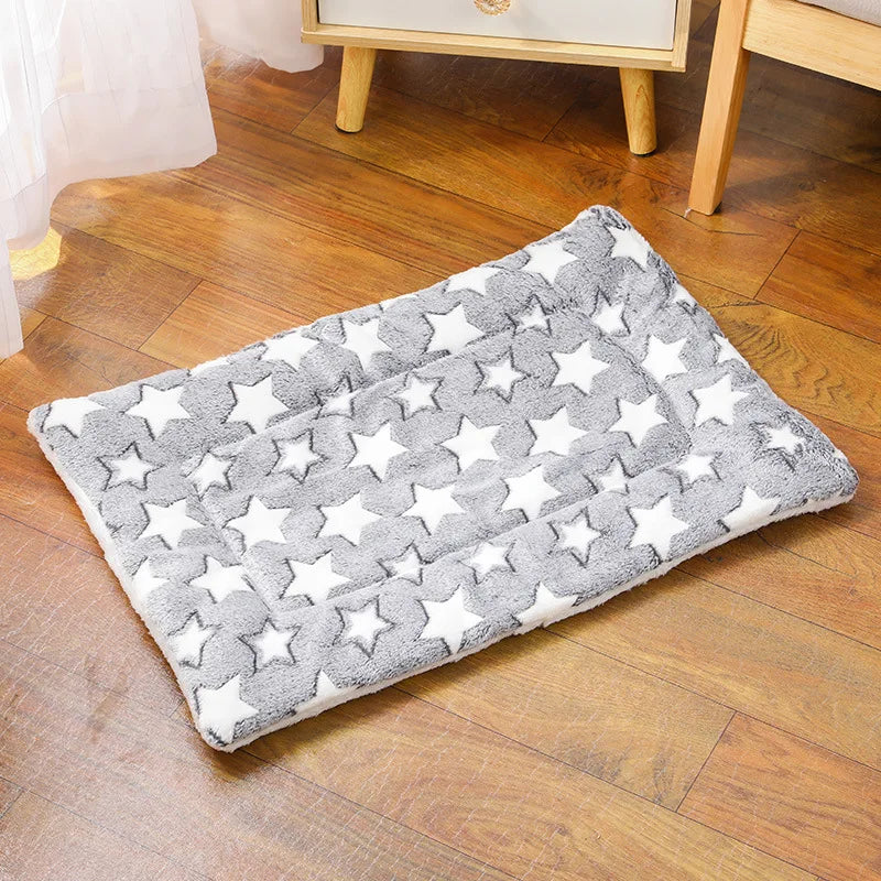 Double-Sided Plush Pet Mat – Warm & Skin-Friendly Cushion for Dogs & Cats